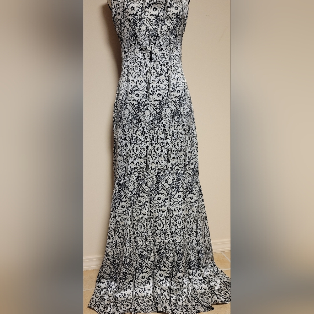 NWT Elliatt Autonomy Maxi Dress - Picture 9 of 9